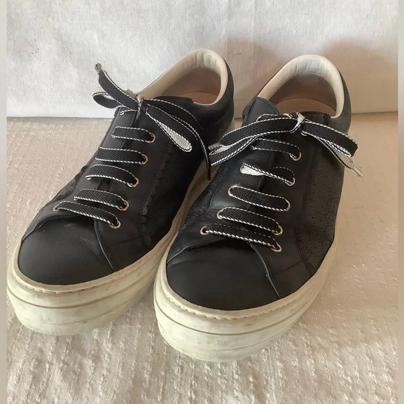 Salvatore Ferragamo Black Leather Laser-cut Sneakers Women’s Sz 7 - Picture 2 of 12